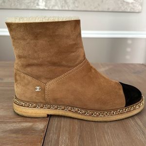 CHANEL suede shearling cap toe chain short boots size 41